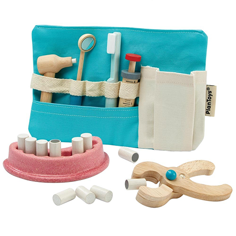 Dentist set by Plan Toys 
