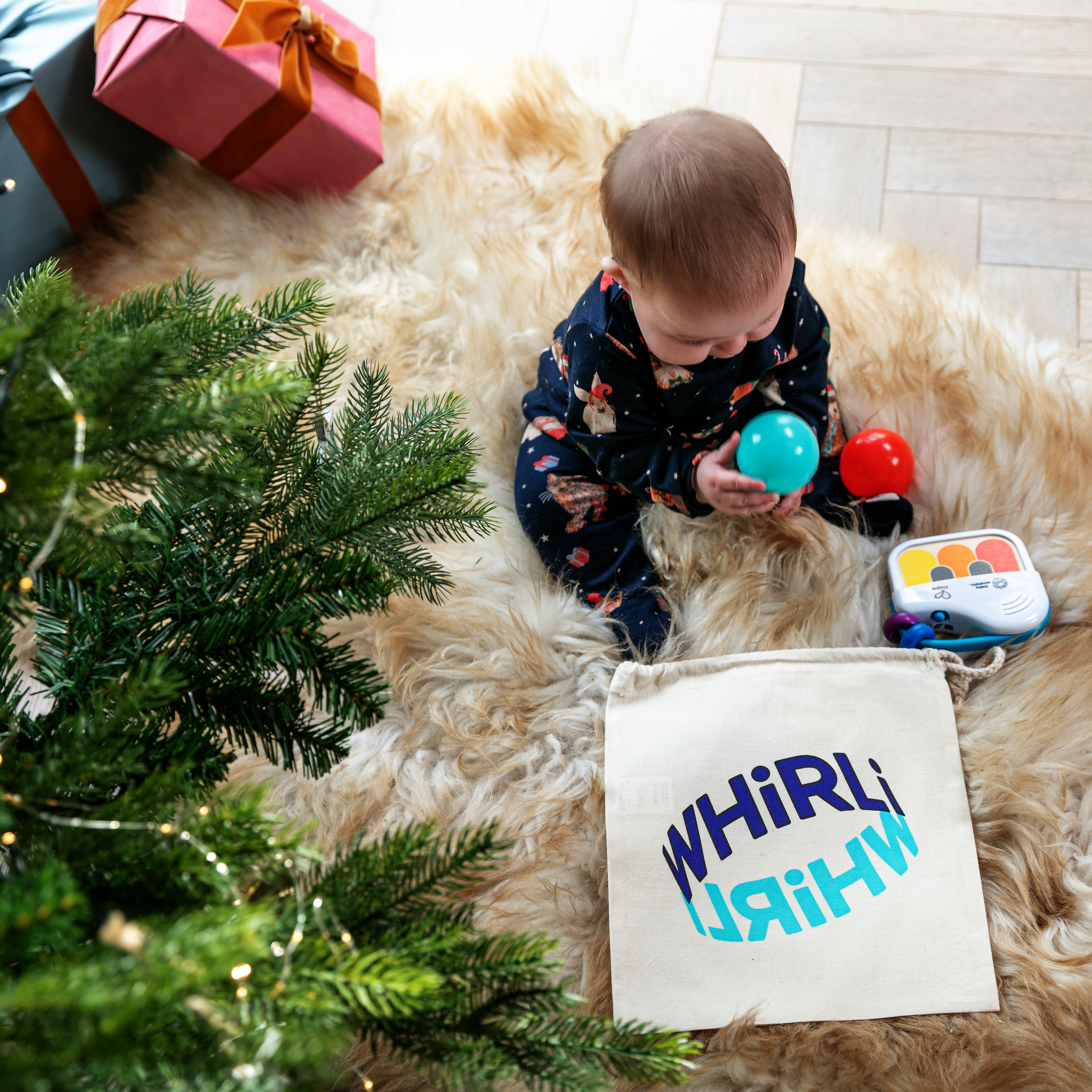 Borrow toys from Whirli for a green Christmas