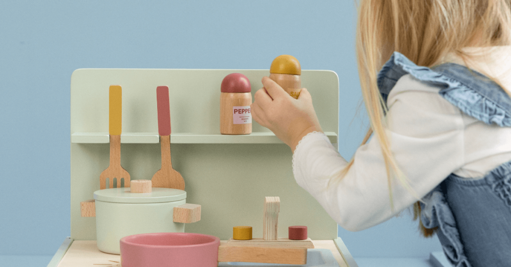 What are Montessori Toys